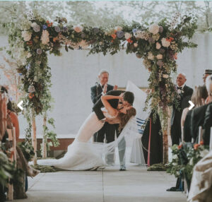 Love in Full Bloom 7 Reasons a Professional Wedding Florist is Essential